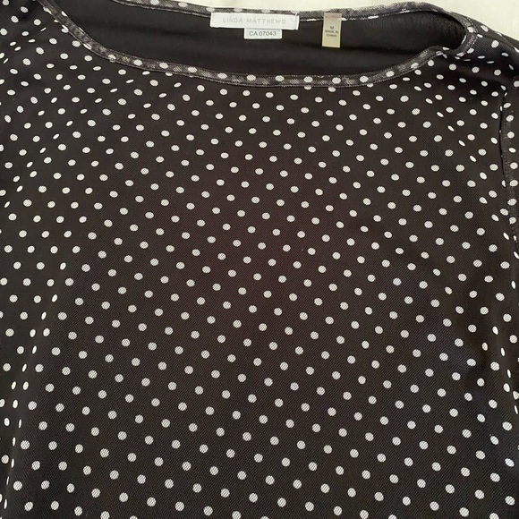 Linda Matthews blouse with flared sleeves. Size medium. - Picture 2 of 3